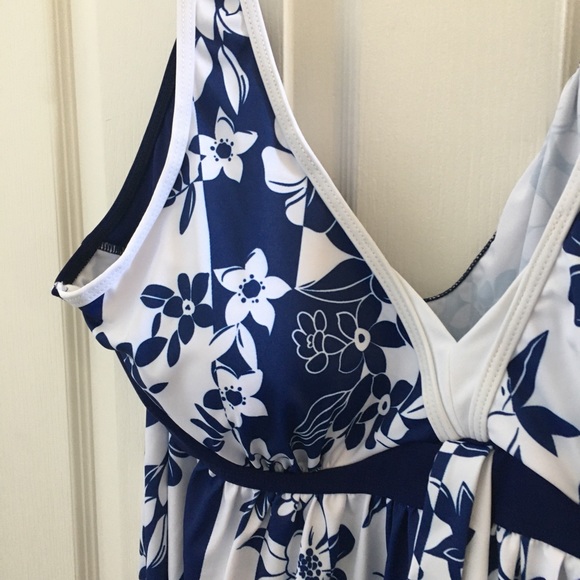 Ladies 2 piece swimsuit 3x - Picture 2 of 7